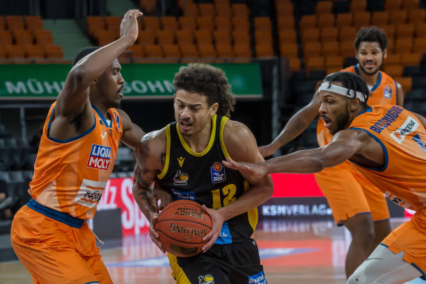 看谁能在这 看谁能在这